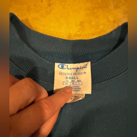 Champion sweatshirt - Picture 3 of 3